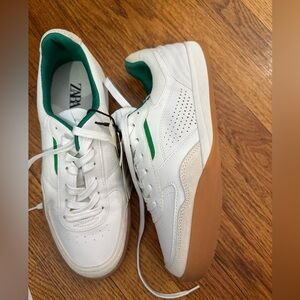 New Zara shoes men Size 40 Size 7 US White /green